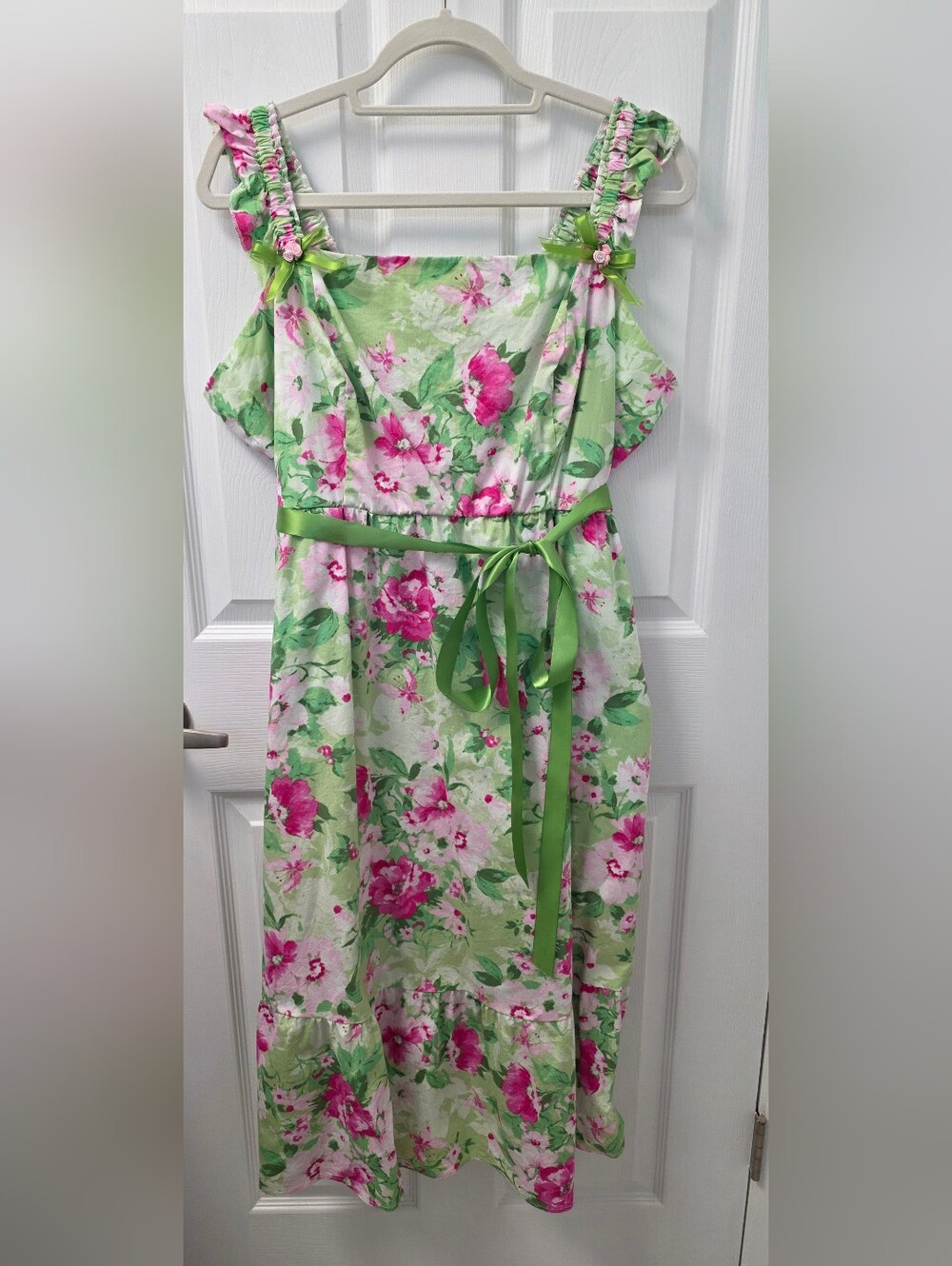 Torrid floral midi dress pink green ruffle Cottagecore pockets Ruched Feminine